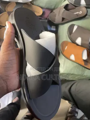 Huayi Leather Sandals