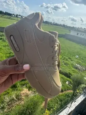 Urban Apex Air Max Sneakers