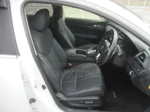 Honda Insight Touring 2019 White