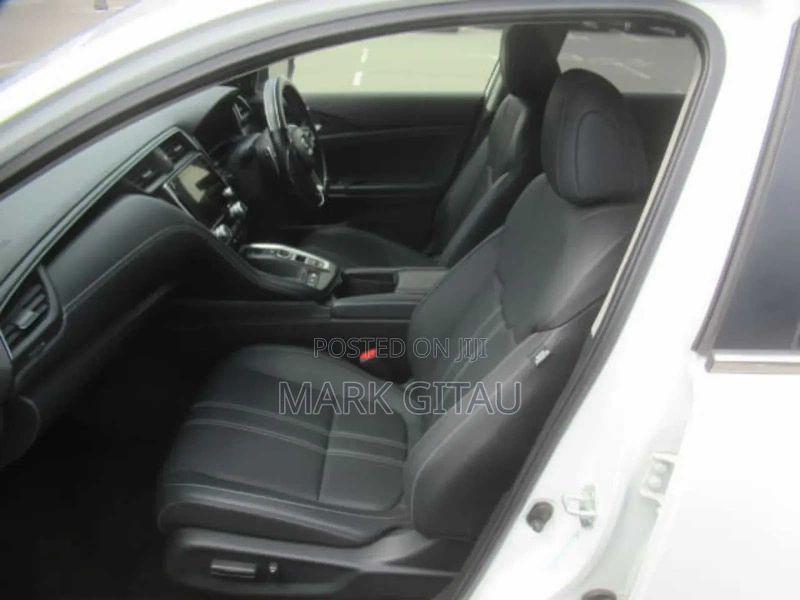 Honda Insight Touring 2019 White