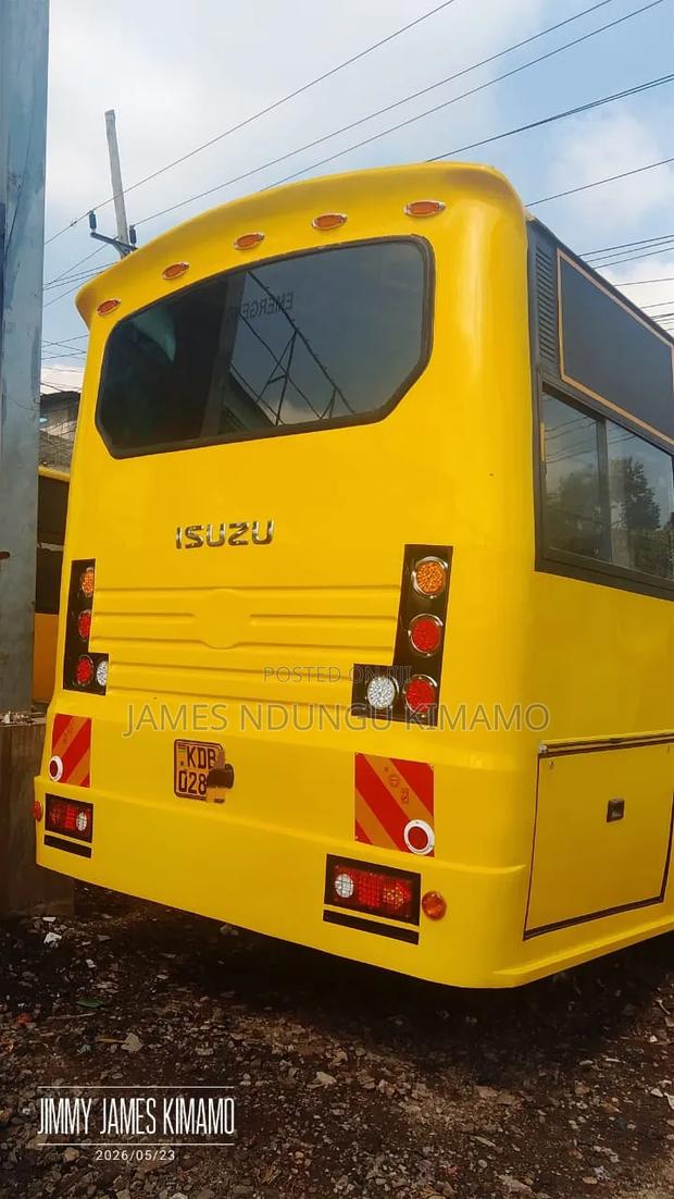 Isuzu FRR 2022 Yellow - thumbnail 6