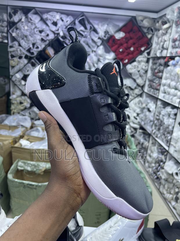 Jordan Zoom Zero Gravity - main view