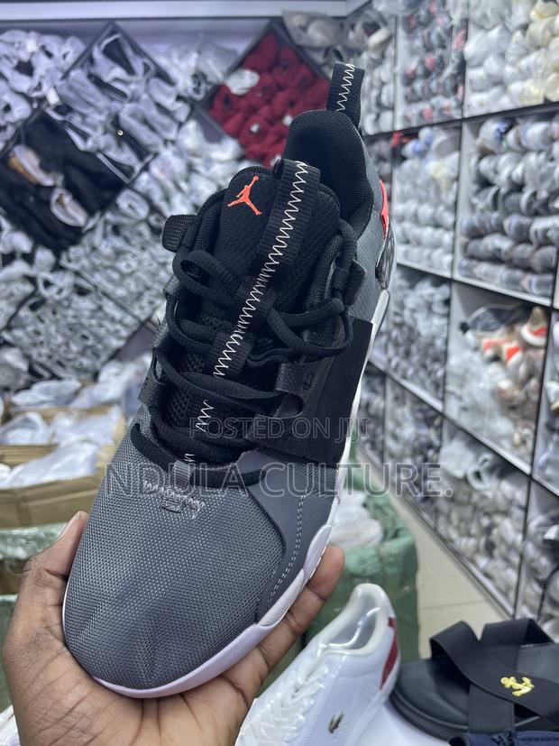 Jordan Zoom Zero Gravity - thumbnail 2
