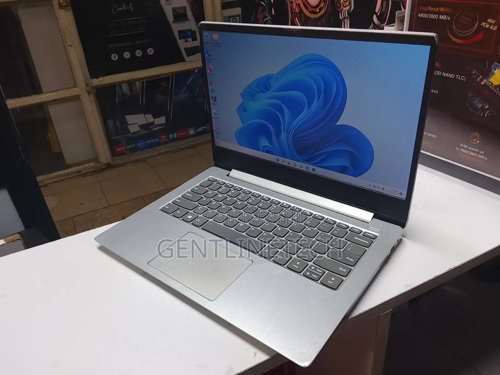 Laptop Lenovo 8GB Intel Core i5 SSD 128GB