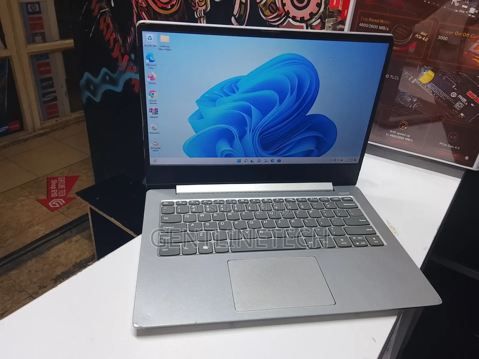 Laptop Lenovo 8GB Intel Core i5 SSD 128GB