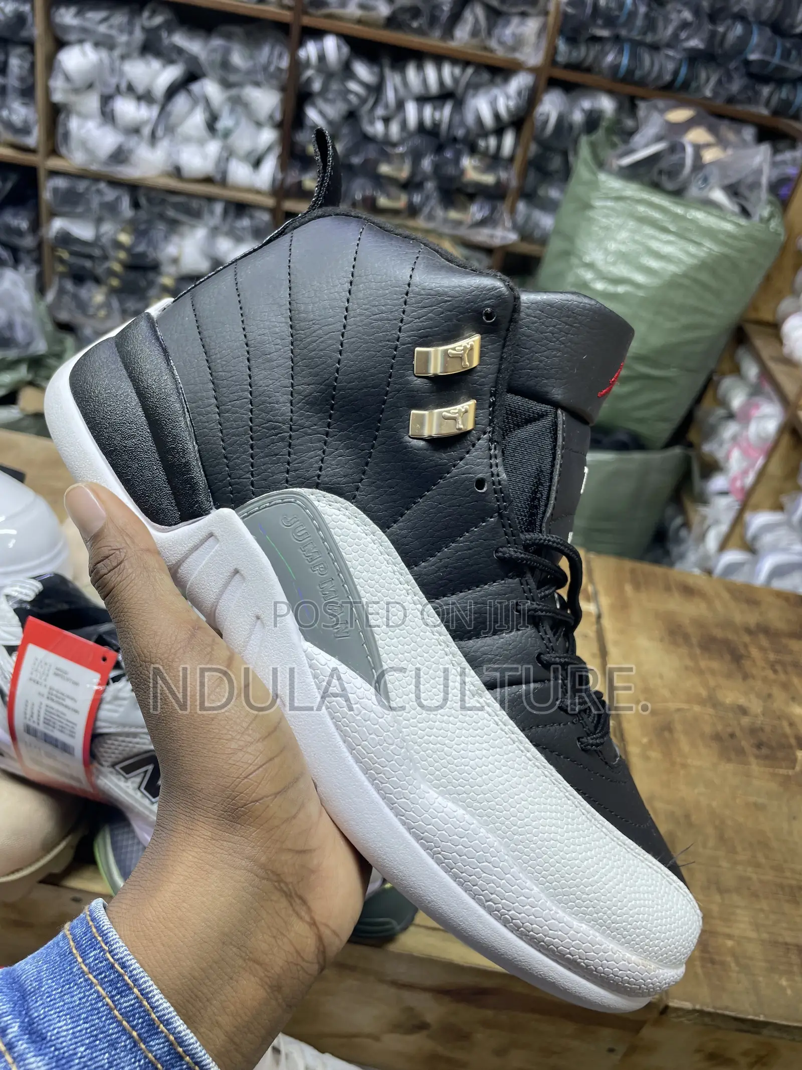 Nike Air Jordan 12 Jumpman