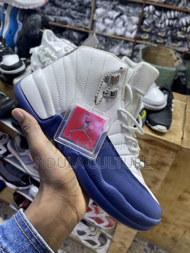 Nike Air Jordan 12 Jumpman - thumbnail 17