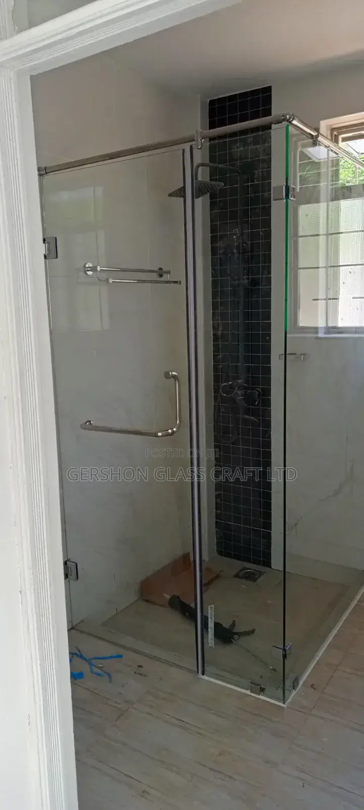 10mm Toughened Glass Shower Cubicle