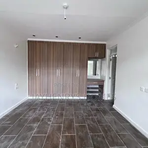 4bdrm House in Gateway Mall Area for rent