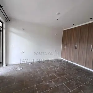 4bdrm House in Gateway Mall Area for rent