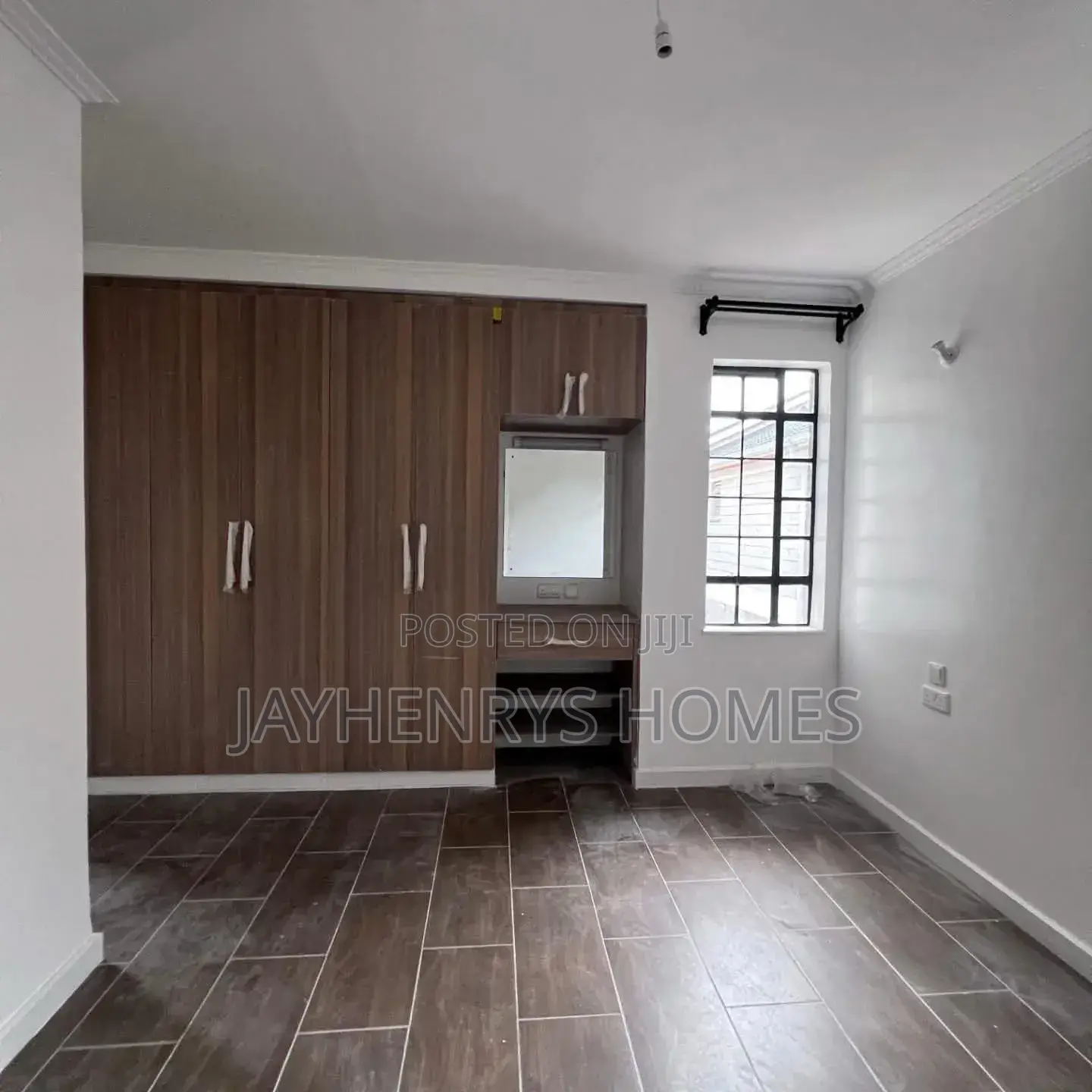 4bdrm House in Gateway Mall Area for rent