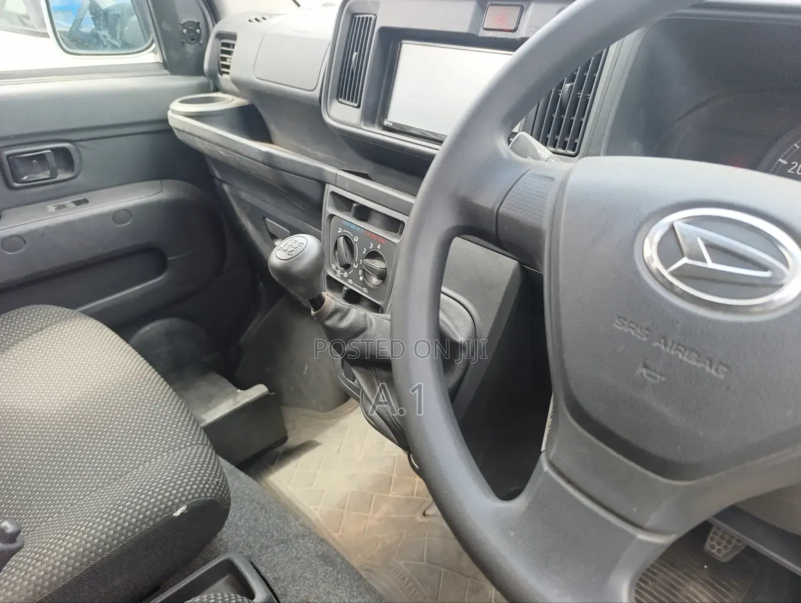 Daihatsu HIJET 2019 Silver