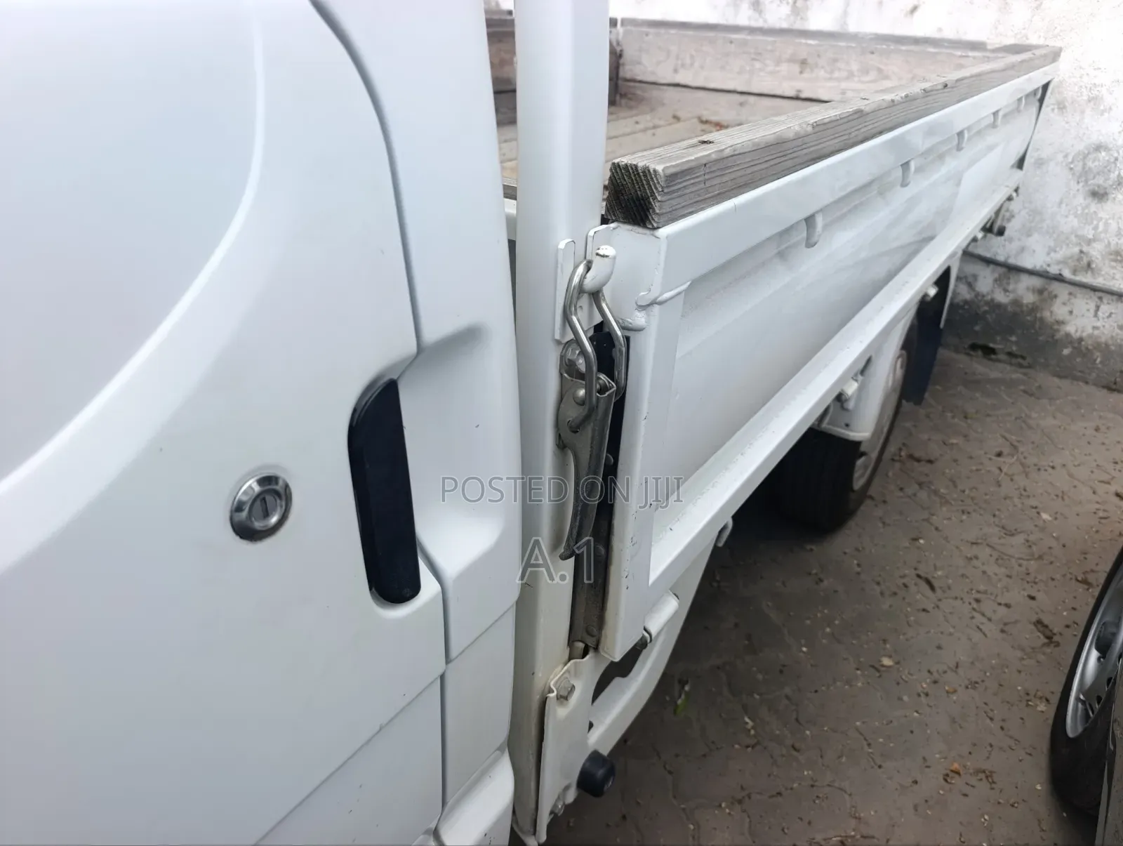 Mazda Bongo Mini Truck