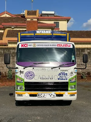 Isuzu NMR 2009 Black