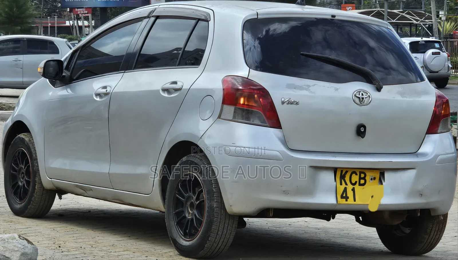 Toyota Vitz 2007 Silver