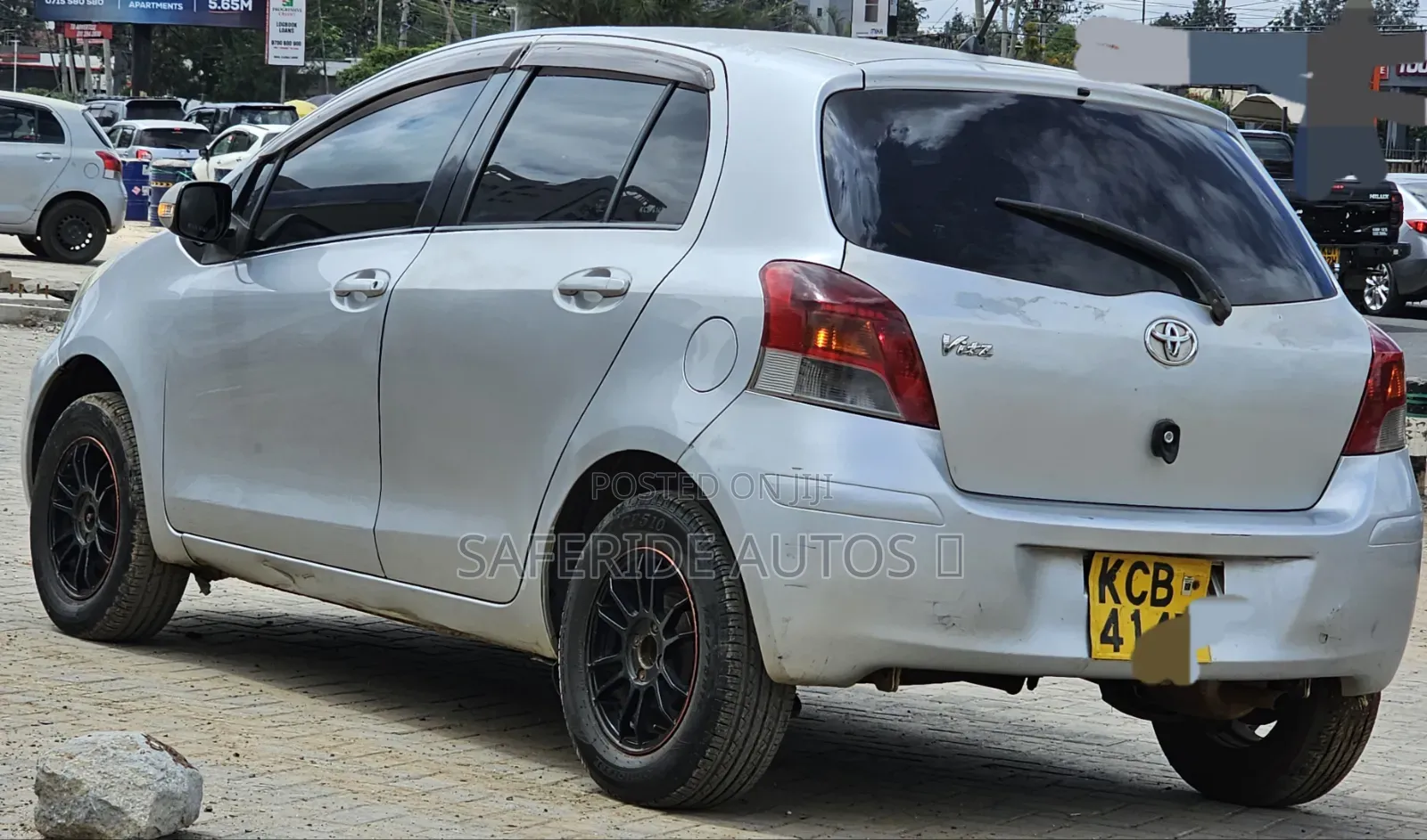 Toyota Vitz 2007 Silver