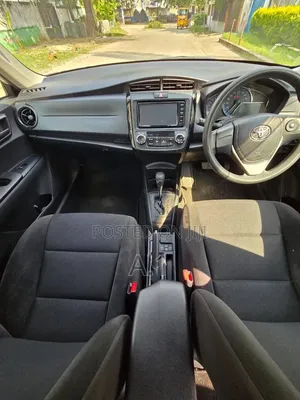 Toyota Axio 1.5 Hybrid 2WD 2019 White