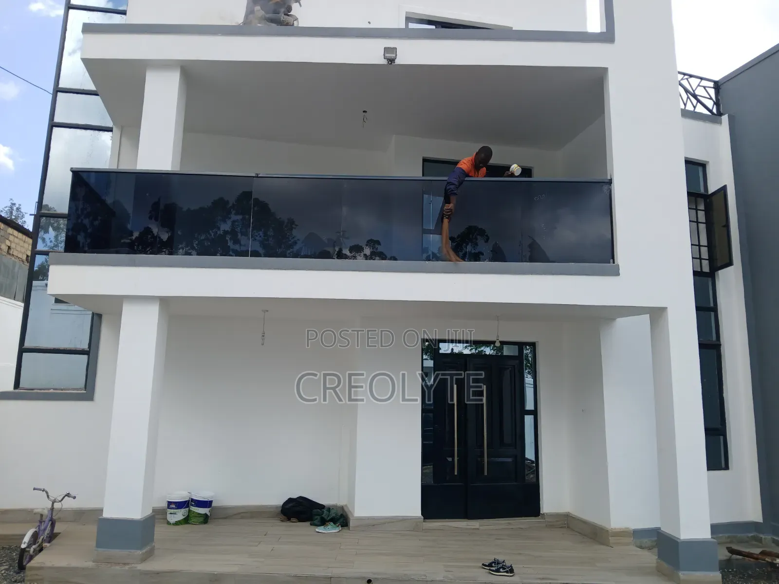 Frameless Glass Balcony Railing (Coated)
