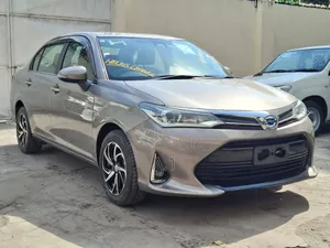 Toyota Axio 1.5 Hybrid 2WD 2019 Gold