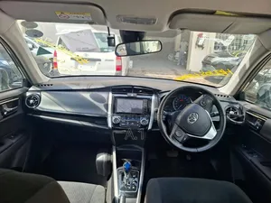 Toyota Axio 1.5 Hybrid 2WD 2019 Gold