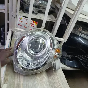 Sienta 2012/2013/2014 Headlight Xenon