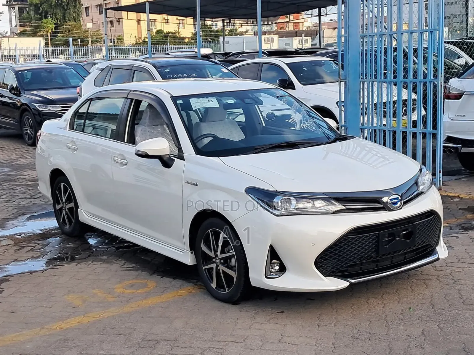 Toyota Axio 1.5 Hybrid 2WD 2019 Pearl