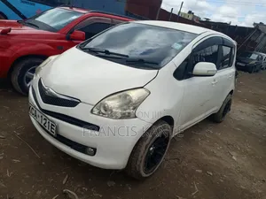 Toyota Ractis 2012 White