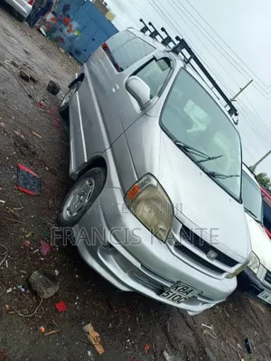 Toyota HiAce 220 2007 Silver