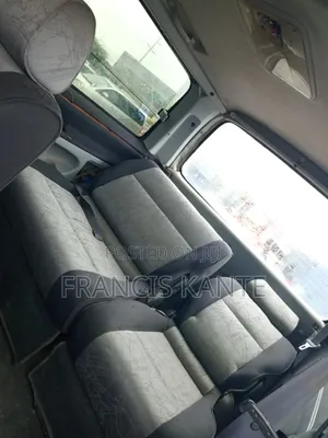 Toyota HiAce 220 2007 Silver