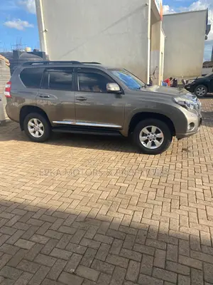 Toyota Land Cruiser Prado 2015 Gray