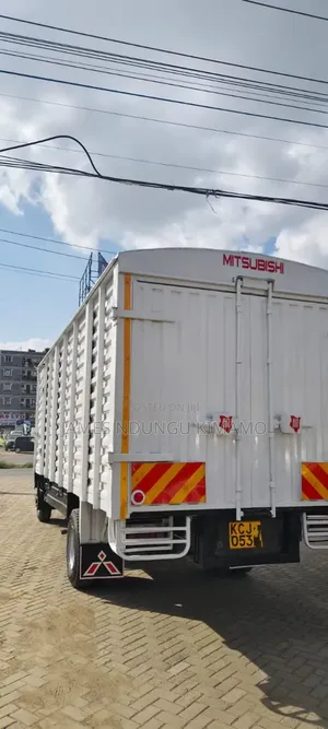 Mitsubishi Fh 215 2016 White on Sale