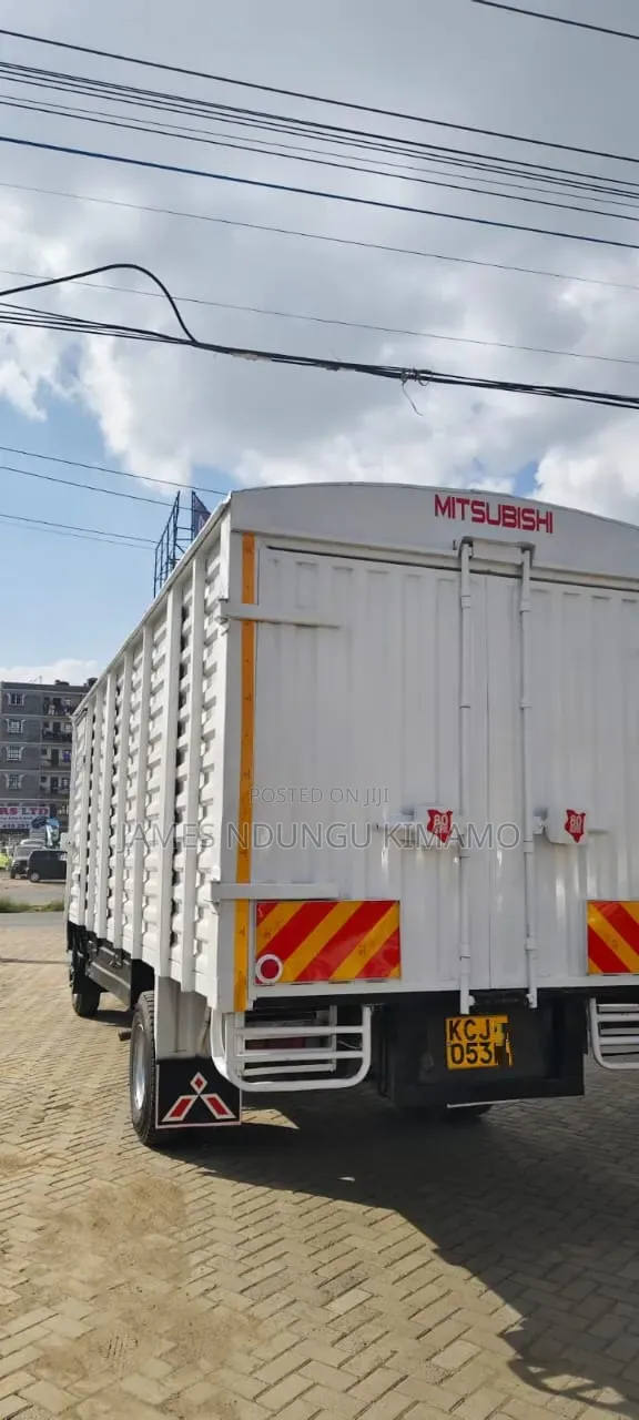 Mitsubishi Fh 215 2016 White on Sale