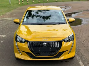 Peugeot 208 2020 Yellow