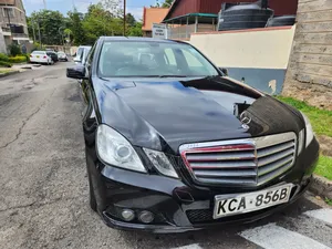 Mercedes-Benz E200 2010 Black