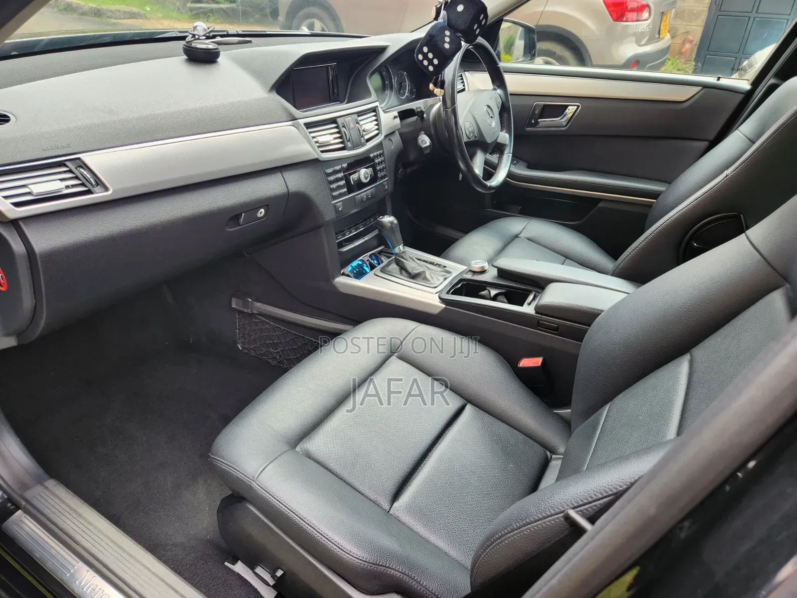 Mercedes-Benz E200 2010 Black