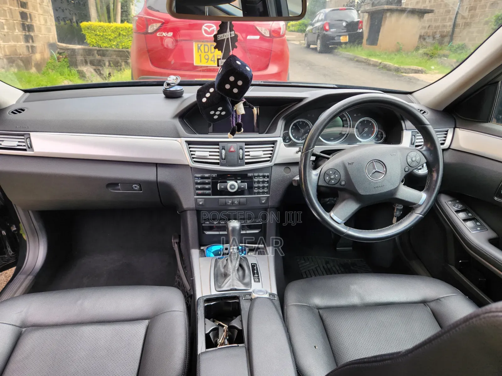 Mercedes-Benz E200 2010 Black