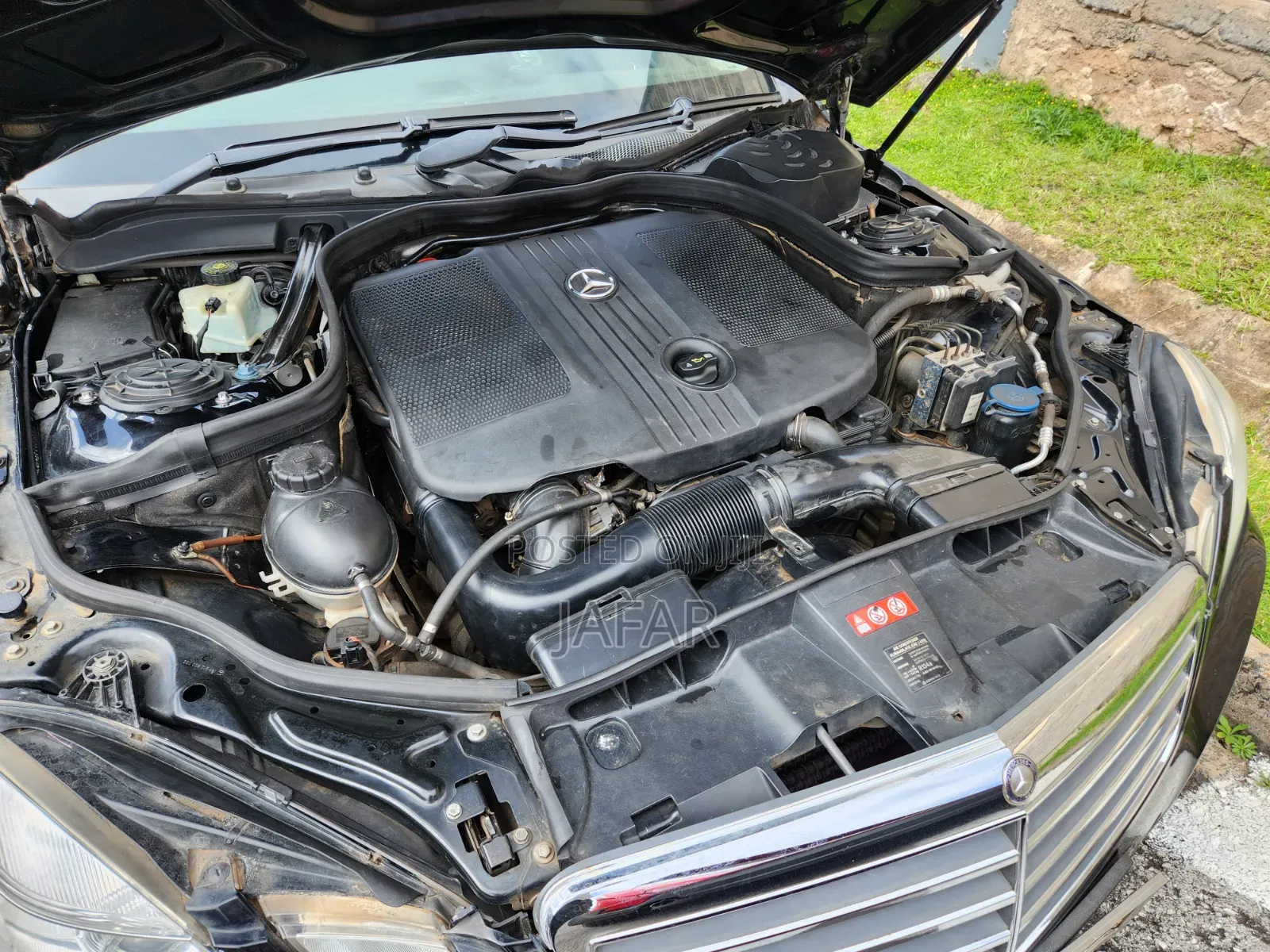 Mercedes-Benz E200 2010 Black