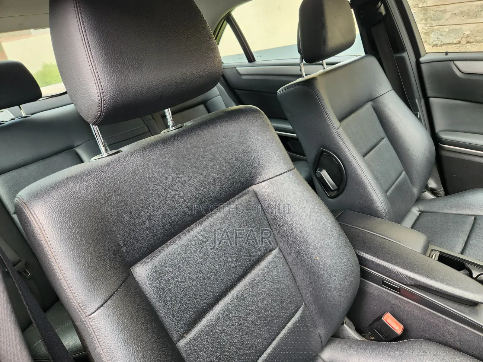 Mercedes-Benz E200 2010 Black