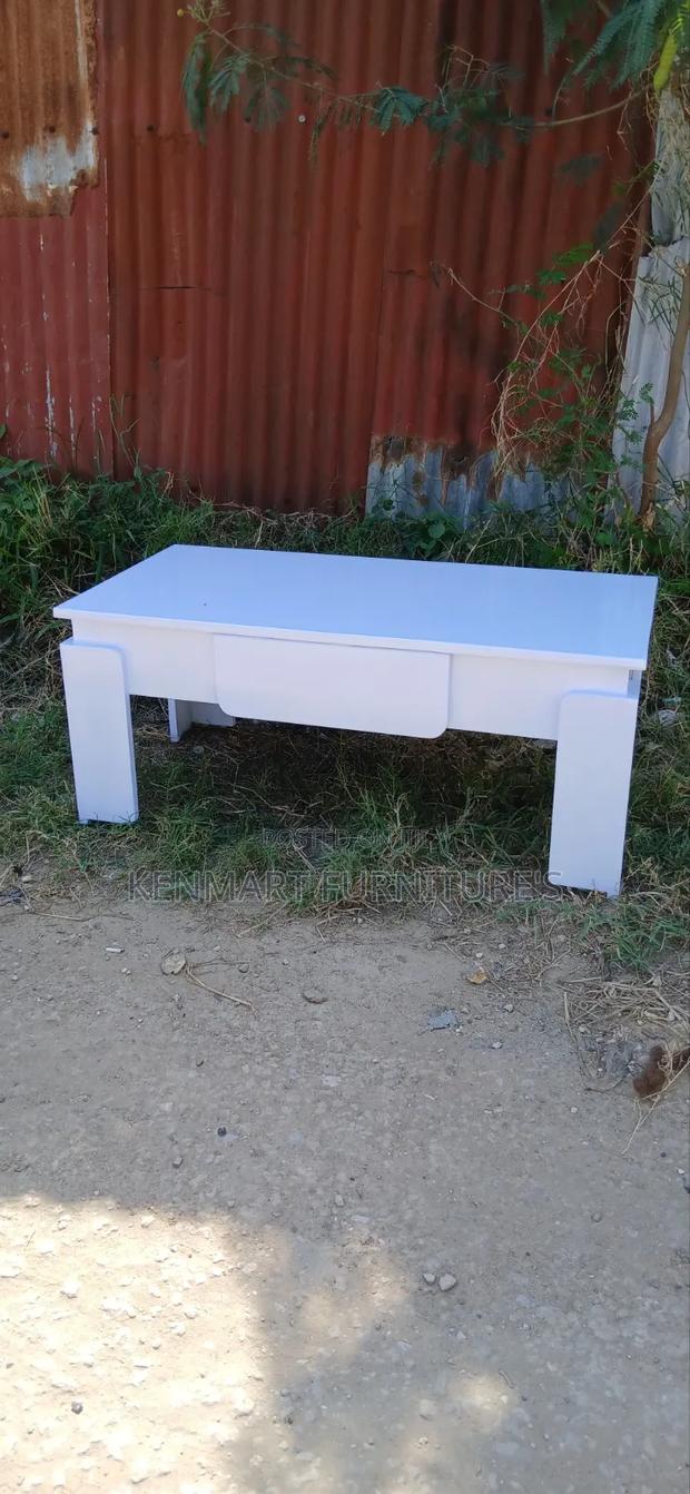 Modern Coffee Table - main view