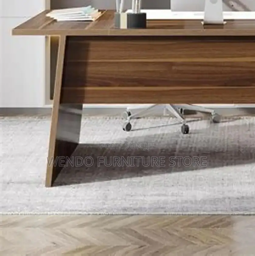 Office Desk; 1.4 Meters Executive Durable Luttore Desk