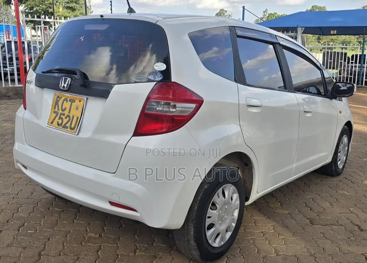Honda Fit 2011 White