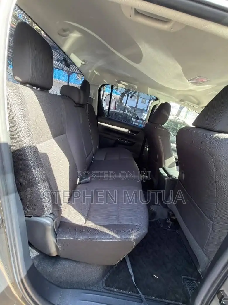 Toyota Hilux Revo Double Cab Deisel 2.4 AWD 2021 Gray