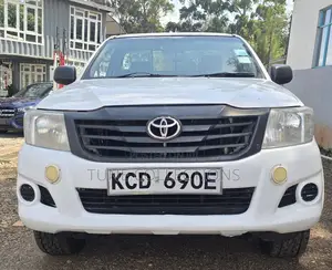 Toyota Hilux 2014 White