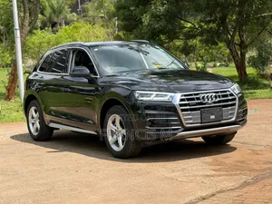 Audi Q5 45 Premium AWD quattro 2020 Black
