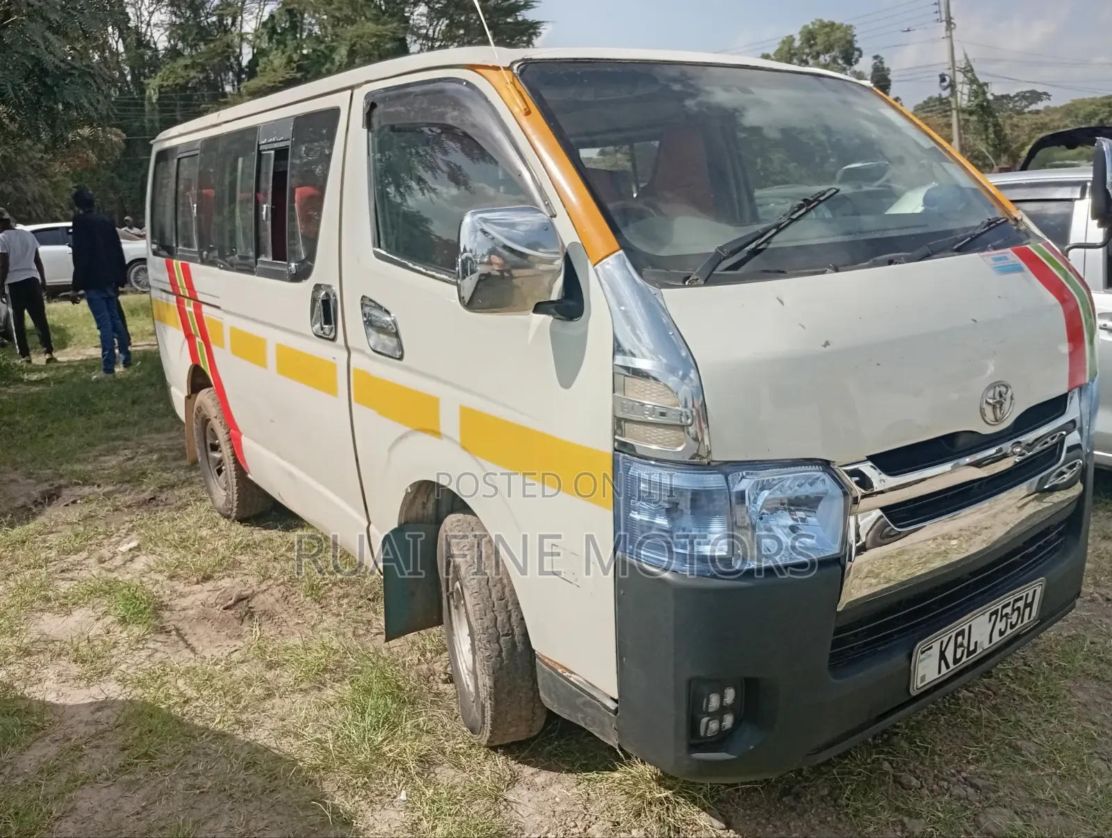 Toyota HiAce 2009 White