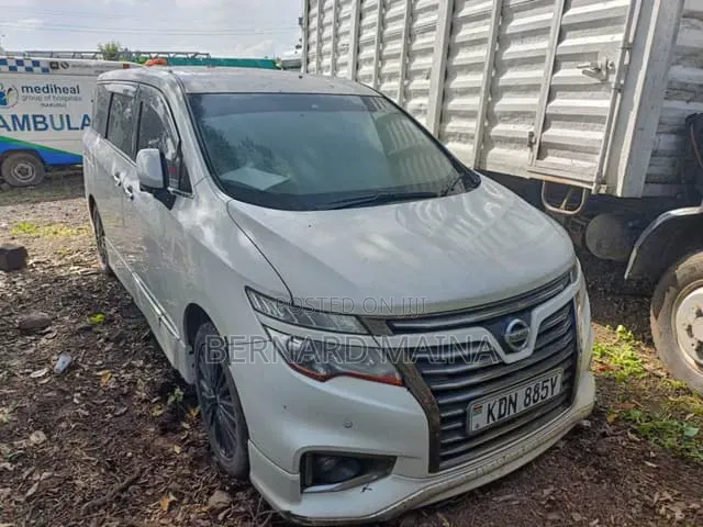 Nissan Grand 2016 White