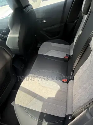 Peugeot 208 2019 Pearl