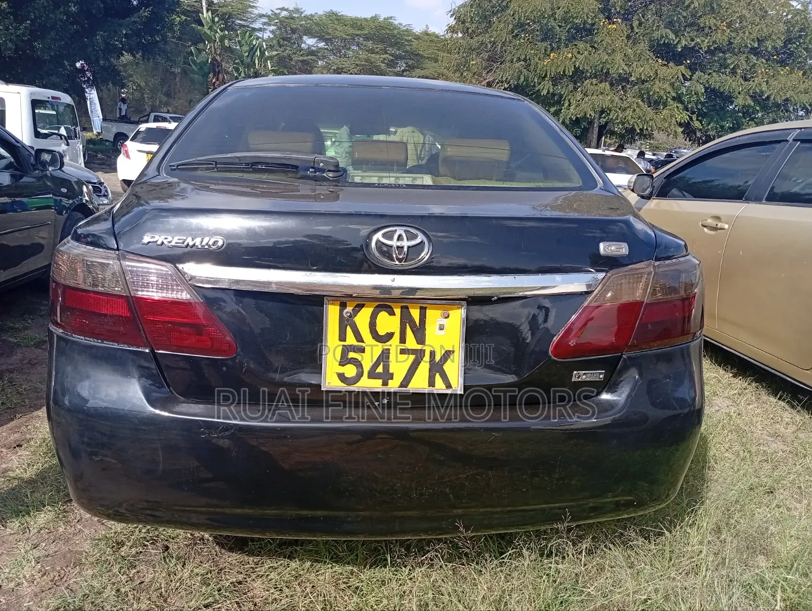 Toyota Premio 2010 Black