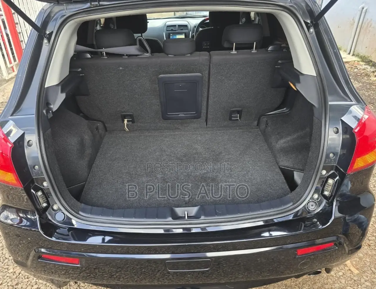 Mitsubishi RVR 2010 Black