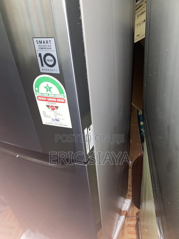 Lg Refrigerator - thumbnail 7